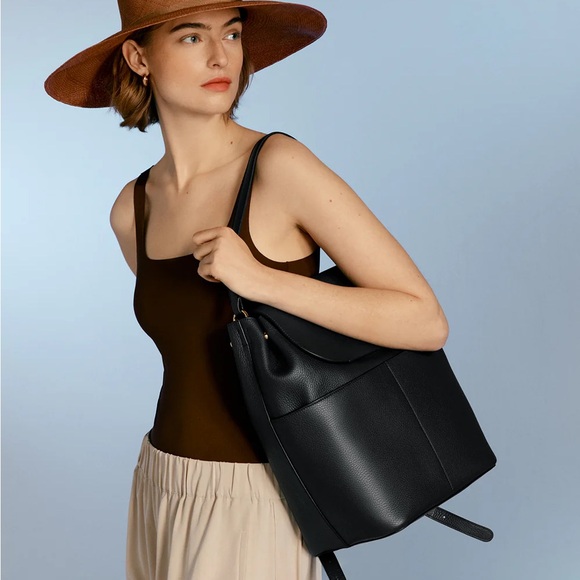 Cuyana Leather Backpack - Picture 15 of 16